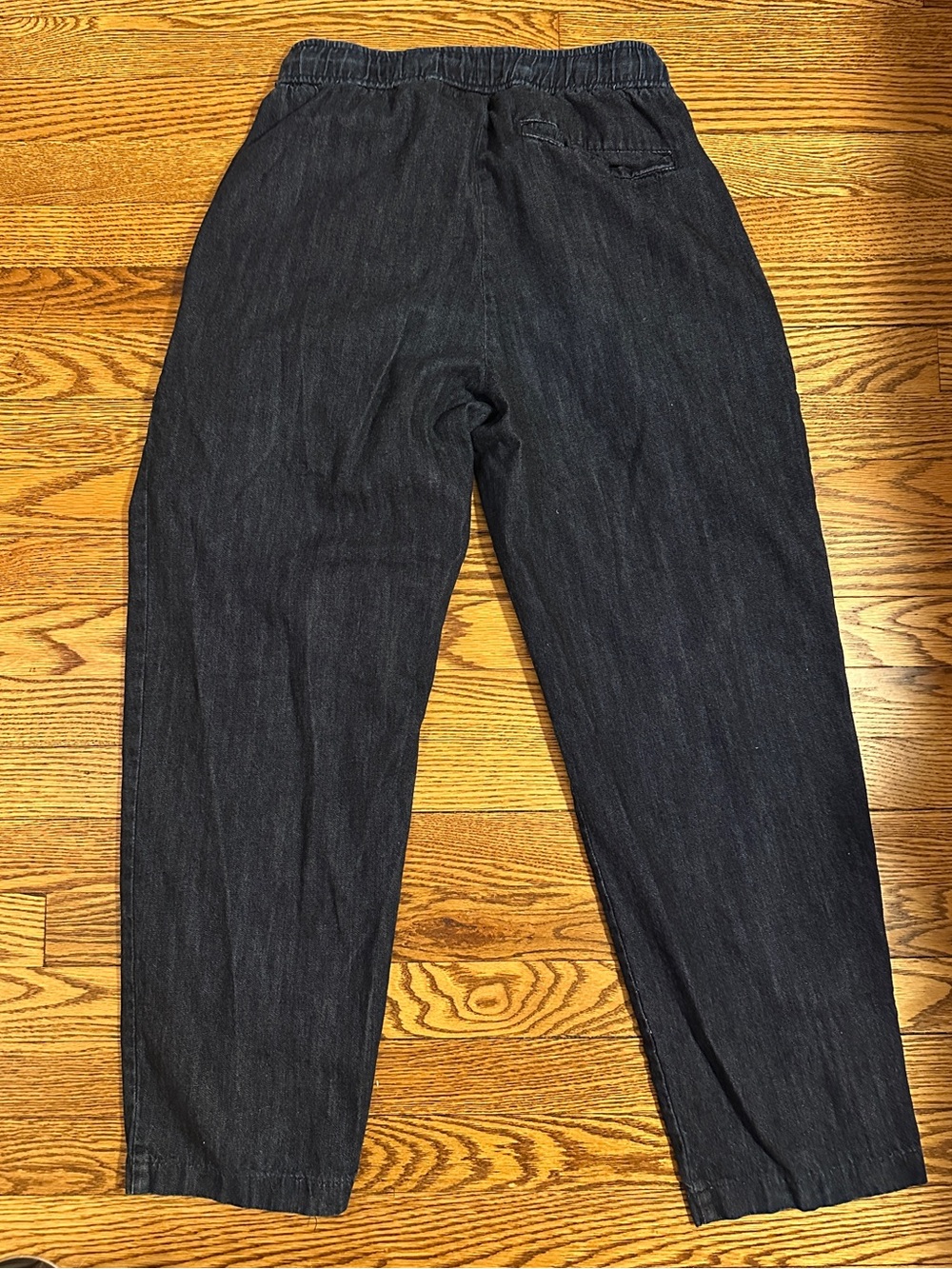 Old Navy Women’s Dark Wash/Wide Leg Drawstring Jean - Picture 3 of 3